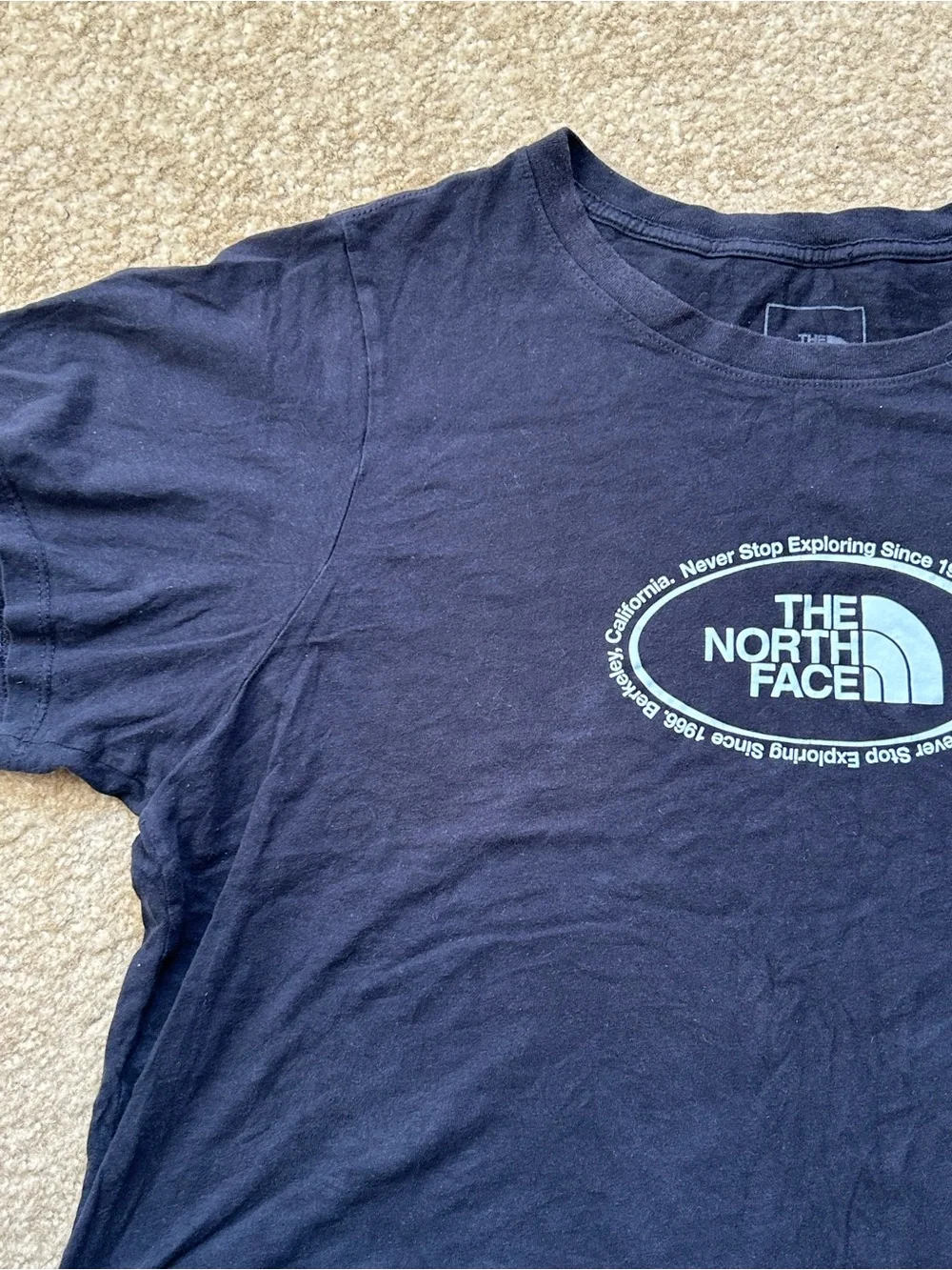The North Face Women’s 2X Black Graphic Logo T-Shirt Short Sleeve Tee - Picture 2 of 4